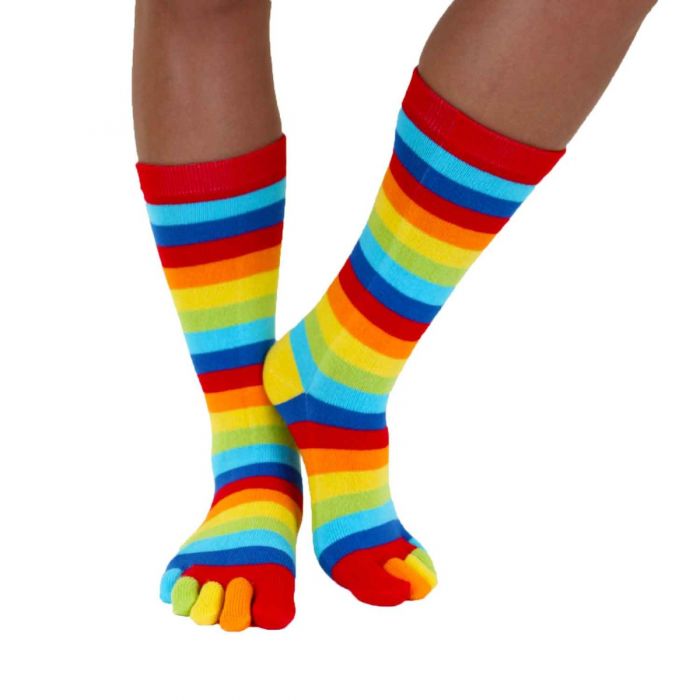 Buy wholesale TOETOE® Essential Everyday Unisex Mid-Calf Stripy Cotton Toe  Socks - Rainbow
